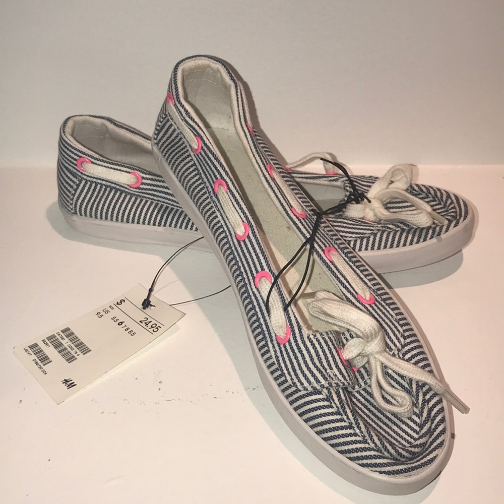 Canvas moccasins
